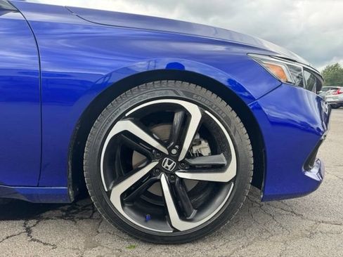 Used 2022 Honda Accord Sport image 11