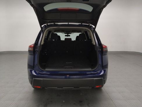 Used 2024 Nissan Rogue SV image 29