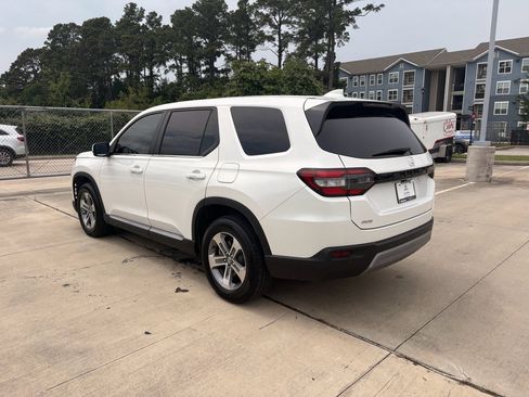 Certified 2025 Honda Pilot EX-L image 39
