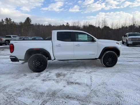 New 2026 GMC Canyon Elevation image 6