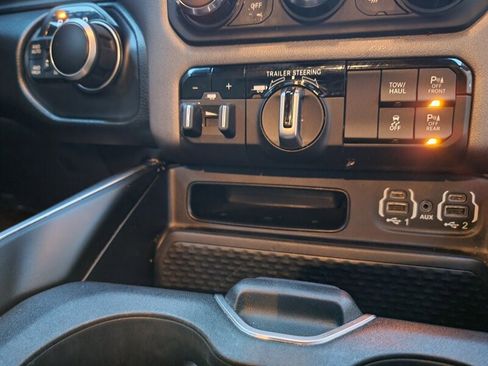 Used 2022 RAM 1500 Big Horn image 12
