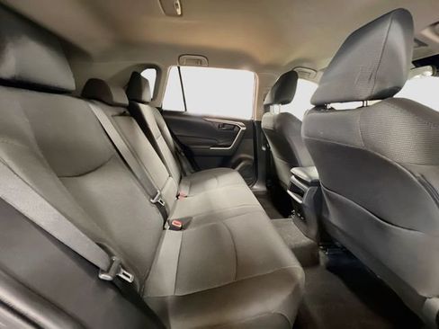 Used 2021 Toyota RAV4 LE w/ Carpet Mat Package (TMS) AWD/4WD image 25