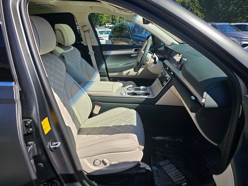 Used 2025 Genesis GV80 3.5T Prestige AWD/4WD image 29