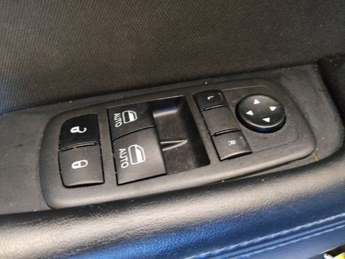 Used 2022 Dodge Challenger GT AWD/4WD image 27