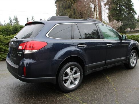 Used 2014 Subaru Outback 2.5i Limited image 3