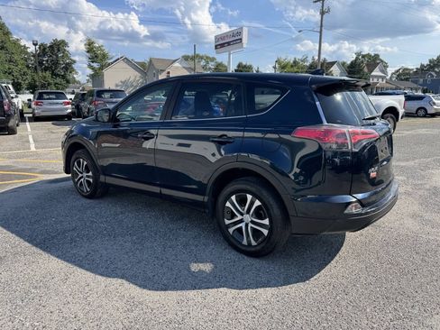 Used 2018 Toyota RAV4 LE w/ All Weather Liner Package AWD/4WD image 14