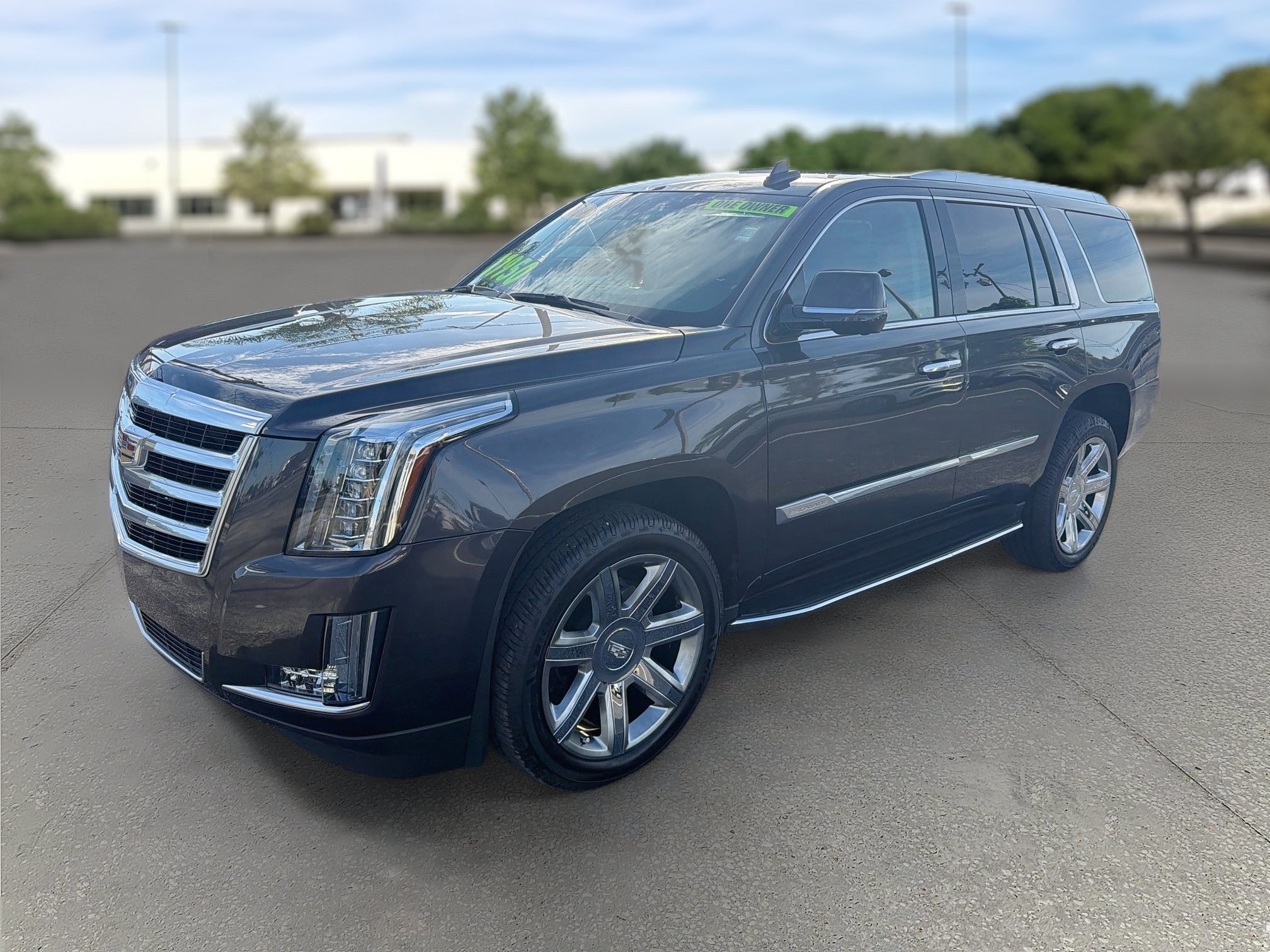Used 2016 Cadillac Escalade Luxury AWD/4WD image 3