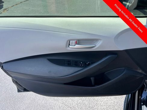Used 2021 Toyota Corolla LE FWD image 4