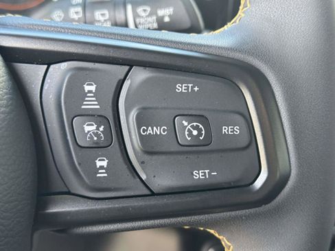 Used 2024 Jeep Wrangler Unlimited Sport AWD/4WD image 20