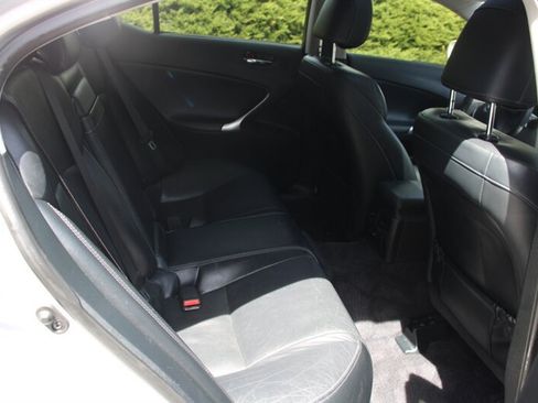 Used 2012 Lexus IS 250 AWD w/ Premium Pkg Value Edition image 6