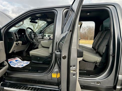 Used 2021 Ford F250 XL w/ STX Appearance Package image 27