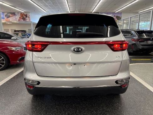 Used 2020 Kia Sportage EX FWD image 6
