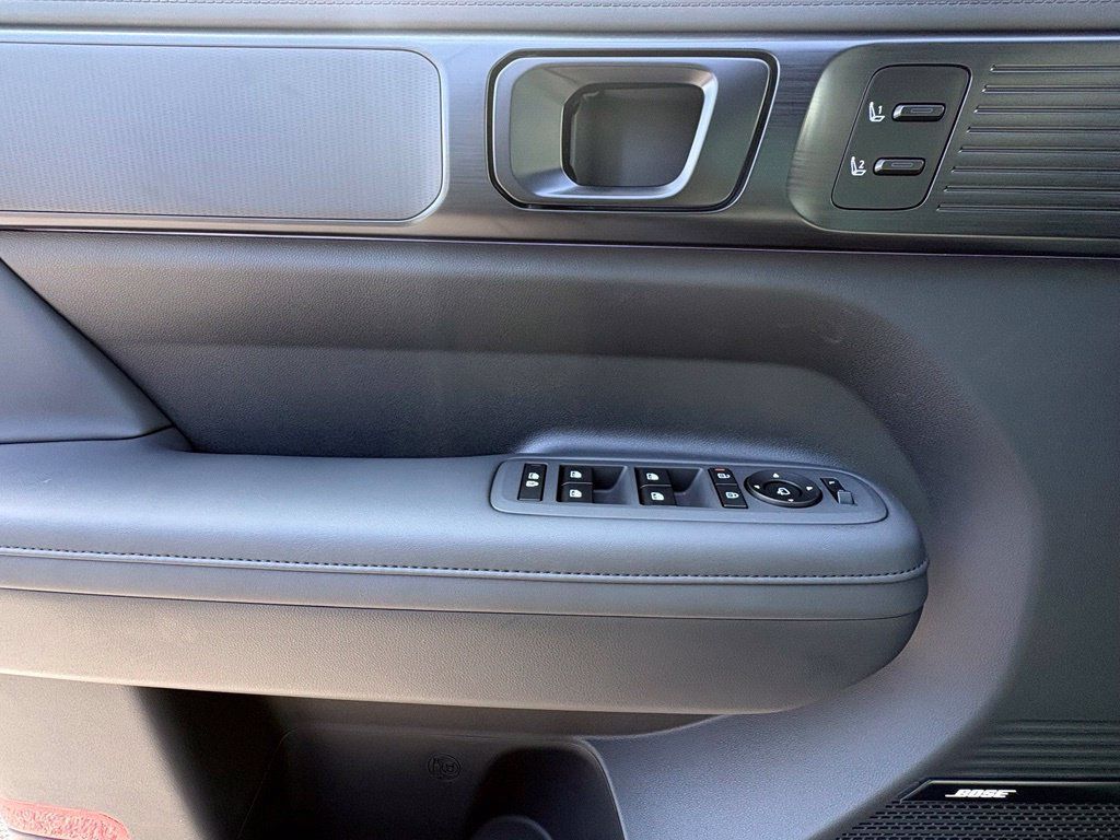 New 2027 Hyundai Santa Fe Calligraphy AWD/4WD image 9