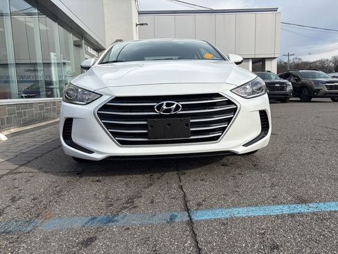 Used 2018 Hyundai Elantra SE image 3