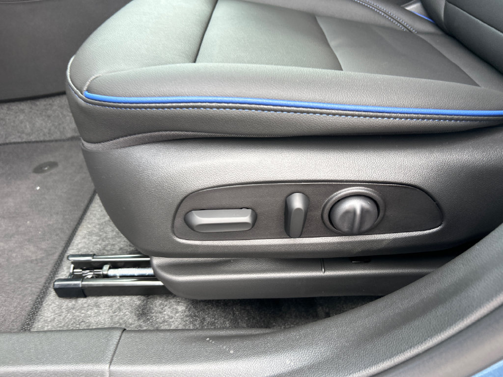 New 2026 Buick Envista Sport Touring w/ Convenience I Package FWD image 17
