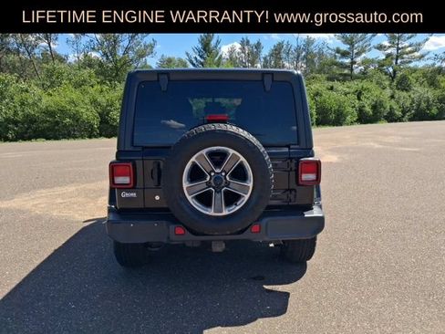 Used 2019 Jeep Wrangler Unlimited Sahara w/ Uconnect 4C Nav & Sound Group AWD/4WD image 7