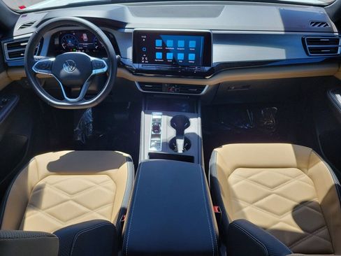 Used 2026 Volkswagen Atlas Cross Sport SE image 12