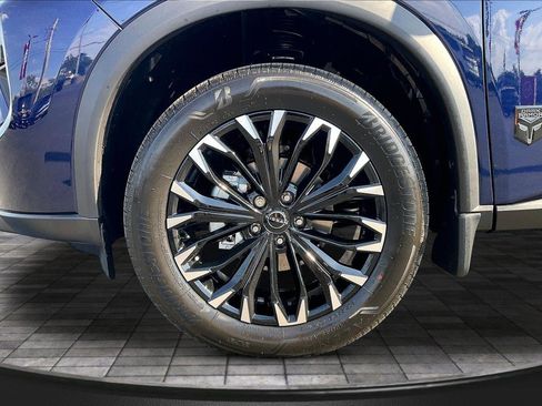 New 2026 Nissan Rogue SV FWD image 12