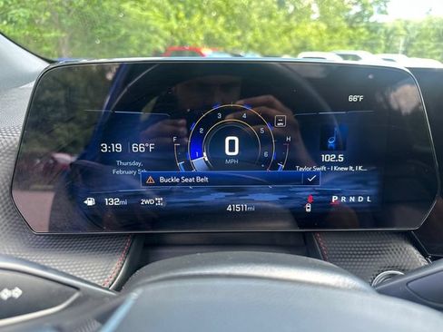 Used 2025 Chevrolet Equinox RS w/ Safety and Technology Package AWD/4WD image 31