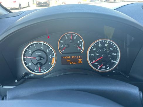 Used 2013 Nissan Titan SV w/ SV Premium Utility Pkg AWD/4WD image 14
