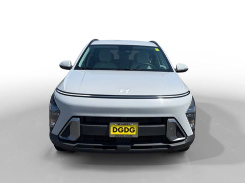 Used 2024 Hyundai Kona SEL FWD image 8