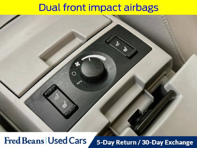 Used 2008 Chrysler Pacifica Touring FWD image 32