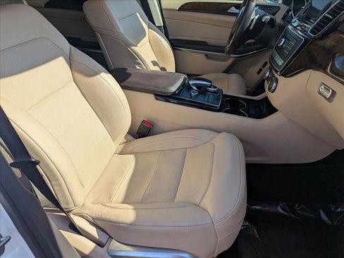 Used 2019 Mercedes-Benz GLS 550 4MATIC image 21