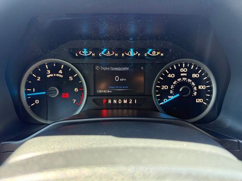 Used 2016 Ford F150 XLT w/ Equipment Group 302A Luxury AWD/4WD image 11