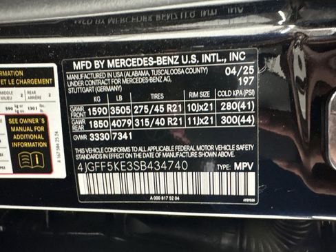 Certified 2025 Mercedes-Benz GLS 450 4MATIC image 17