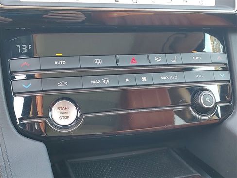 Used 2019 Jaguar F-PACE Portfolio image 19