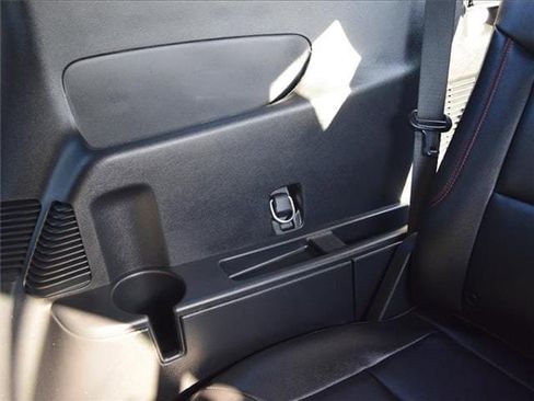 Used 2023 Ford Explorer ST-Line w/ Class IV Trailer Tow Package image 40