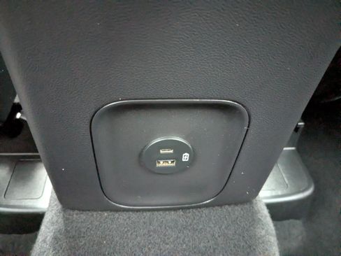 Used 2022 Ford Escape SE FWD image 17