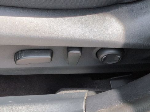 Used 2025 Subaru Outback Premium AWD/4WD image 20