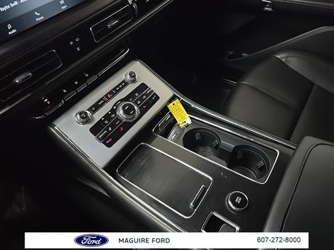 Used 2022 Lincoln Aviator AWD w/ Elements Package image 26