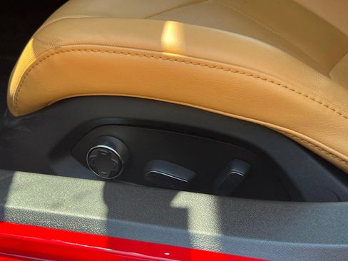 Used 2024 Chevrolet Corvette Stingray Preferred Conv w/ Stealth Interior Trim Package RWD image 19