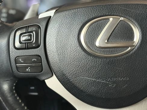 Used 2017 Lexus IS 300 AWD image 23
