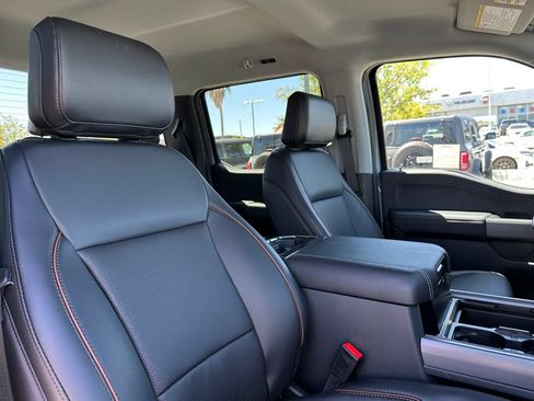 New 2026 Ford F250 Lariat w/ Black Appearance Package AWD/4WD image 17
