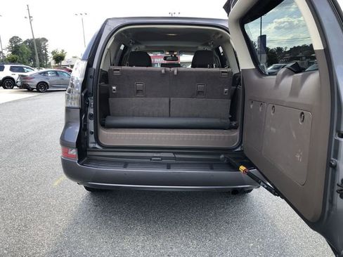 Used 2019 Lexus GX 460 Premium AWD/4WD image 11