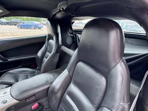 Used 2005 Chevrolet Corvette Coupe w/ Preferred Equipment Group RWD image 22