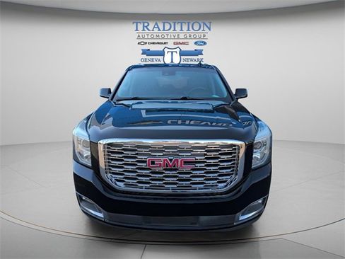 Used 2019 GMC Yukon Denali w/ Denali Ultimate Package image 8