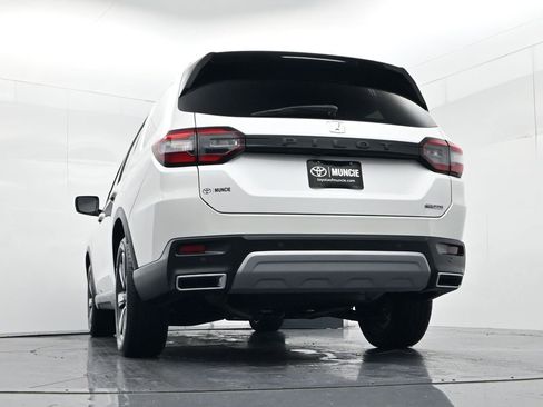 Used 2025 Honda Pilot Touring image 58