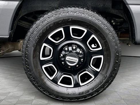 Used 2024 Ford F250 Platinum image 35