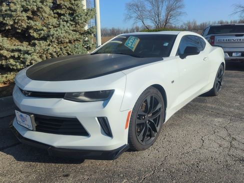 Used 2018 Chevrolet Camaro LT image 2