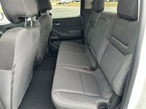 Certified 2024 Nissan Frontier SV image 23
