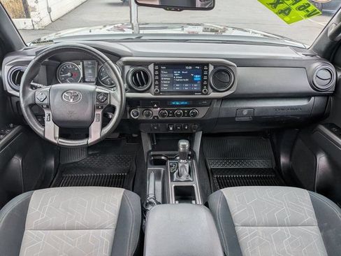 Used 2023 Toyota Tacoma TRD Off-Road w/ Black Out Package (TMS) AWD/4WD image 16