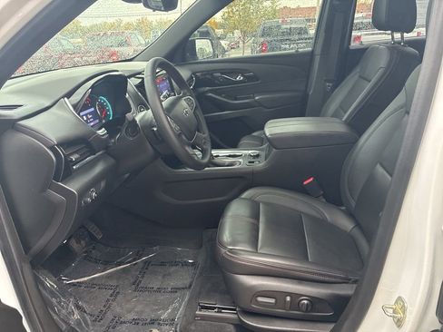 Used 2023 Chevrolet Traverse RS w/ LPO, Floor Liner Package AWD/4WD image 18