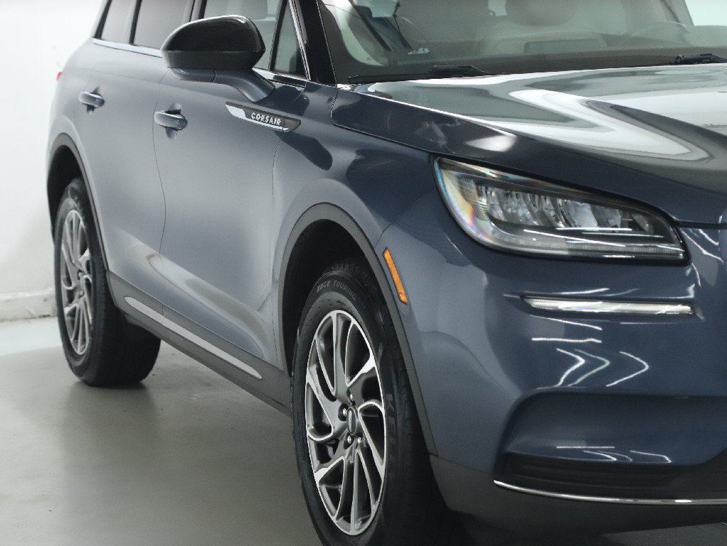 Used 2022 Lincoln Corsair AWD w/ Equipment Group 101A image 8