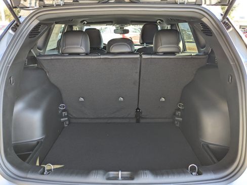 New 2026 Jeep Compass Latitude image 12