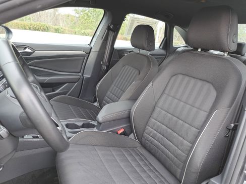 Certified 2024 Volkswagen Jetta Sport image 14