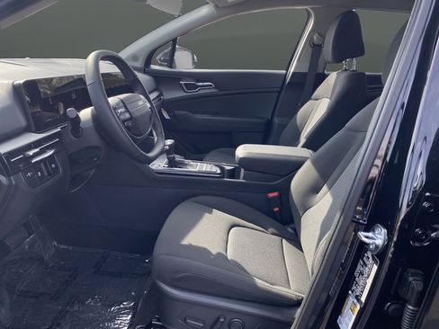 New 2026 Kia Sportage LX w/ LX Convenience Package AWD/4WD image 9